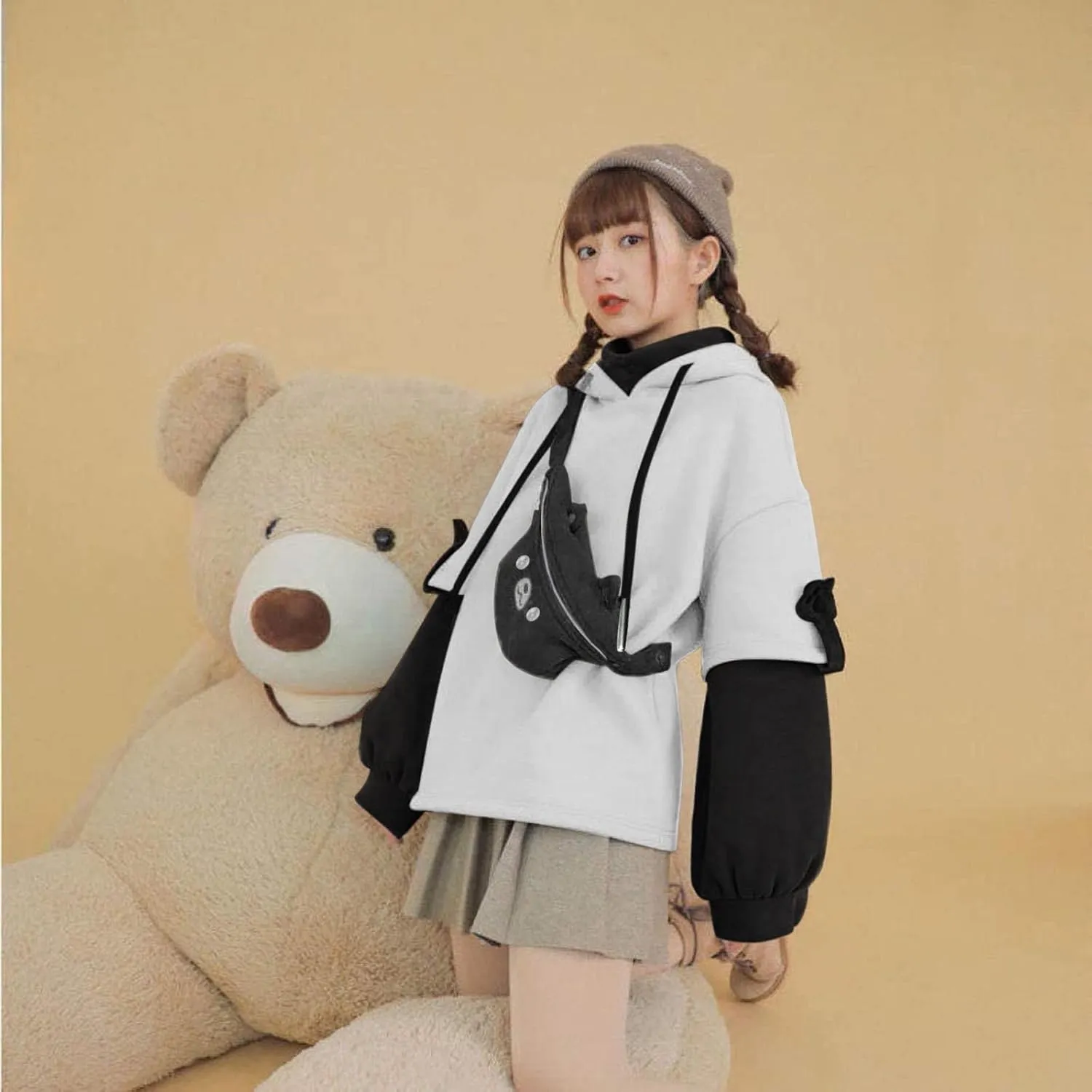 Cute Brown Bear Hoodie for Women Teen Girls Long Sleeve Kawaii Sweatshirts Patchwork Shirt with Cute Personality Bag