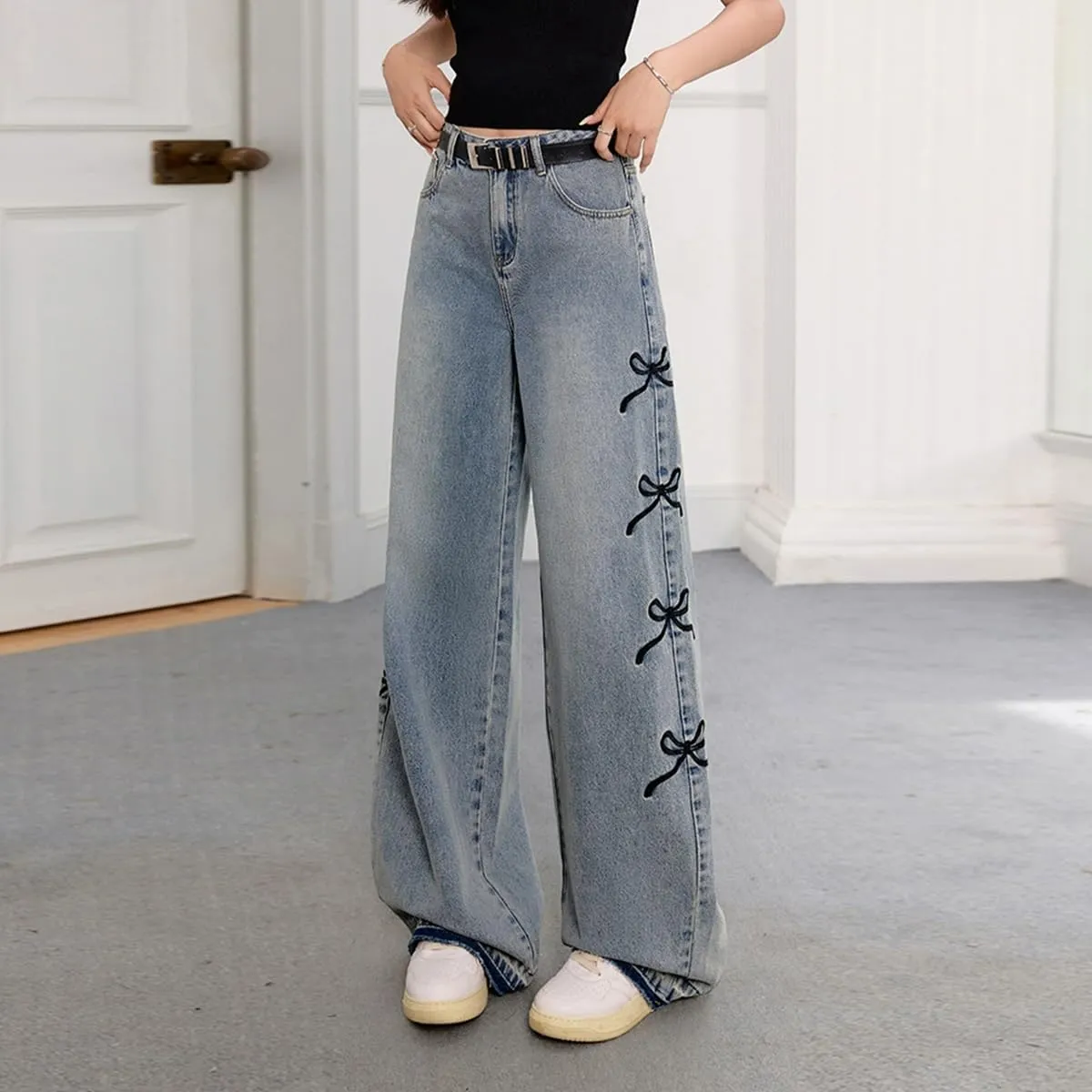 Fashion Women's Jeans Y2K High Waist Casual Vintage Baggy Straight Cut Cute Bow Embroidered Denim Pants