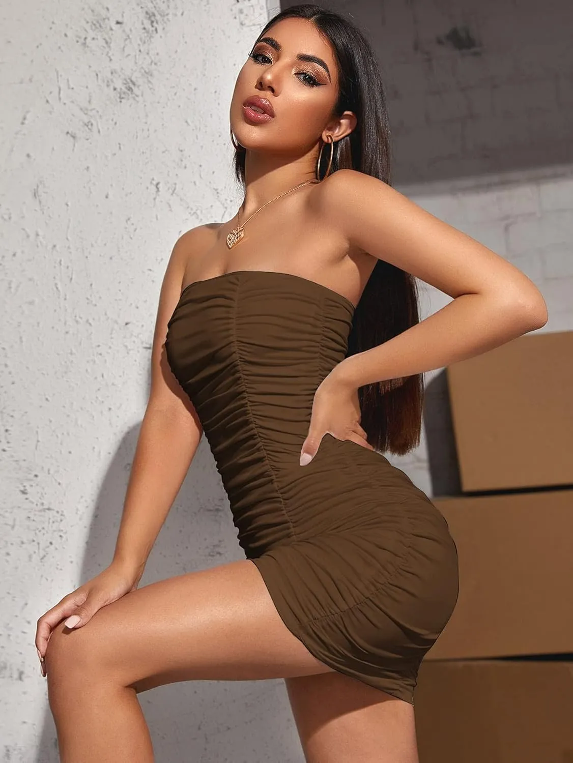 Floerns Women Bodycon Strapless Mini Dress Ruched Sleeveless Sexy Tube Dress