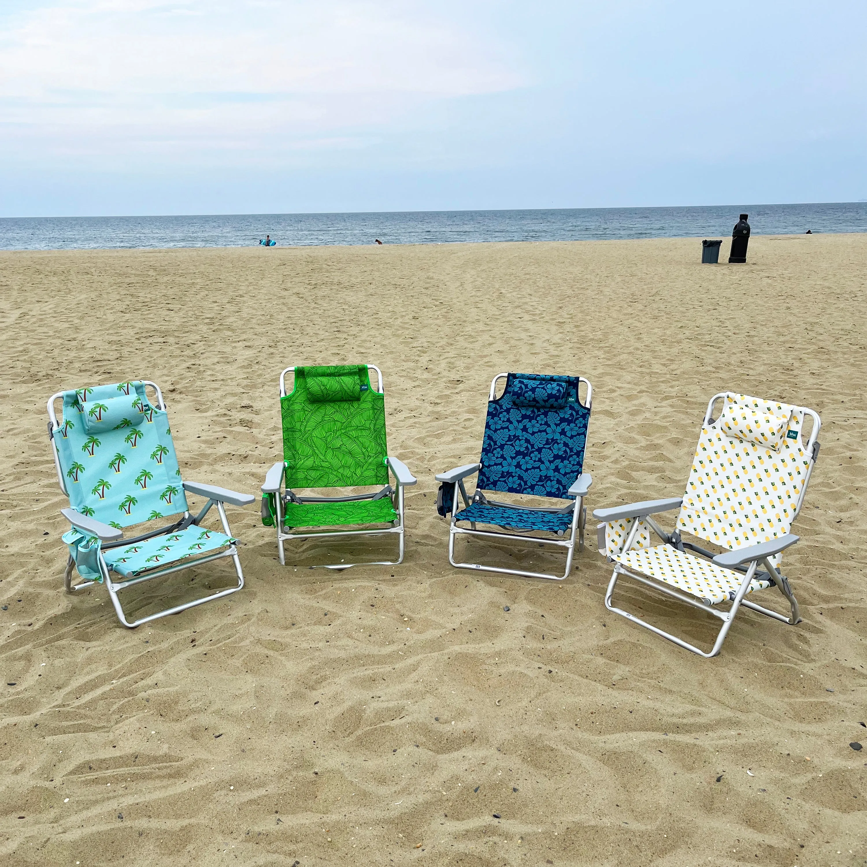 Folding Beach Chair W/ Towel Rack | Cup Holder W/ Pocket | 5 Reclining Positions | 275 Lb. Capacity