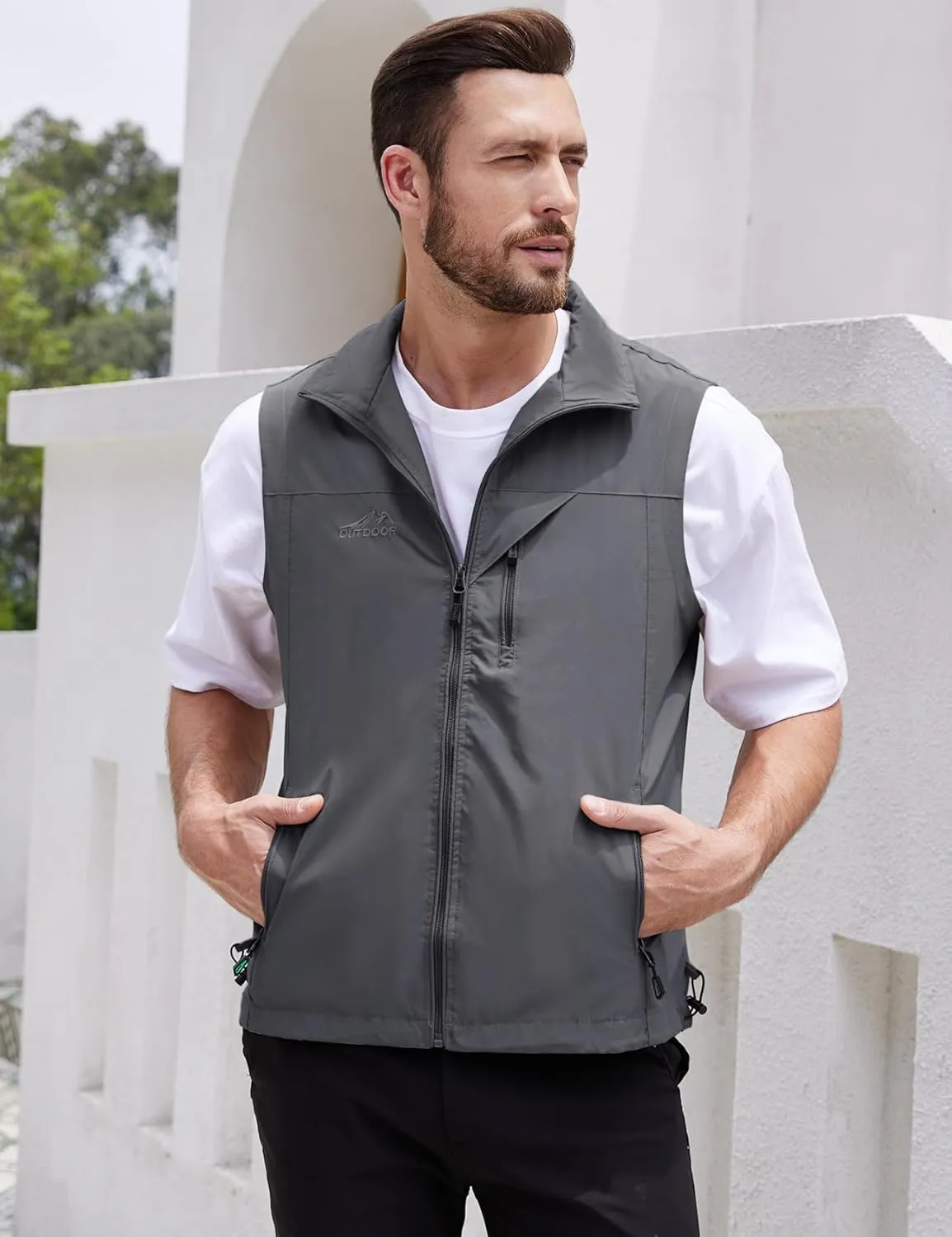 Gihuo Men's Lightweight Softshell Sleeveless Golf Vest with Zipper Pockets for Travel Hiking Fishing Safari Outwear
