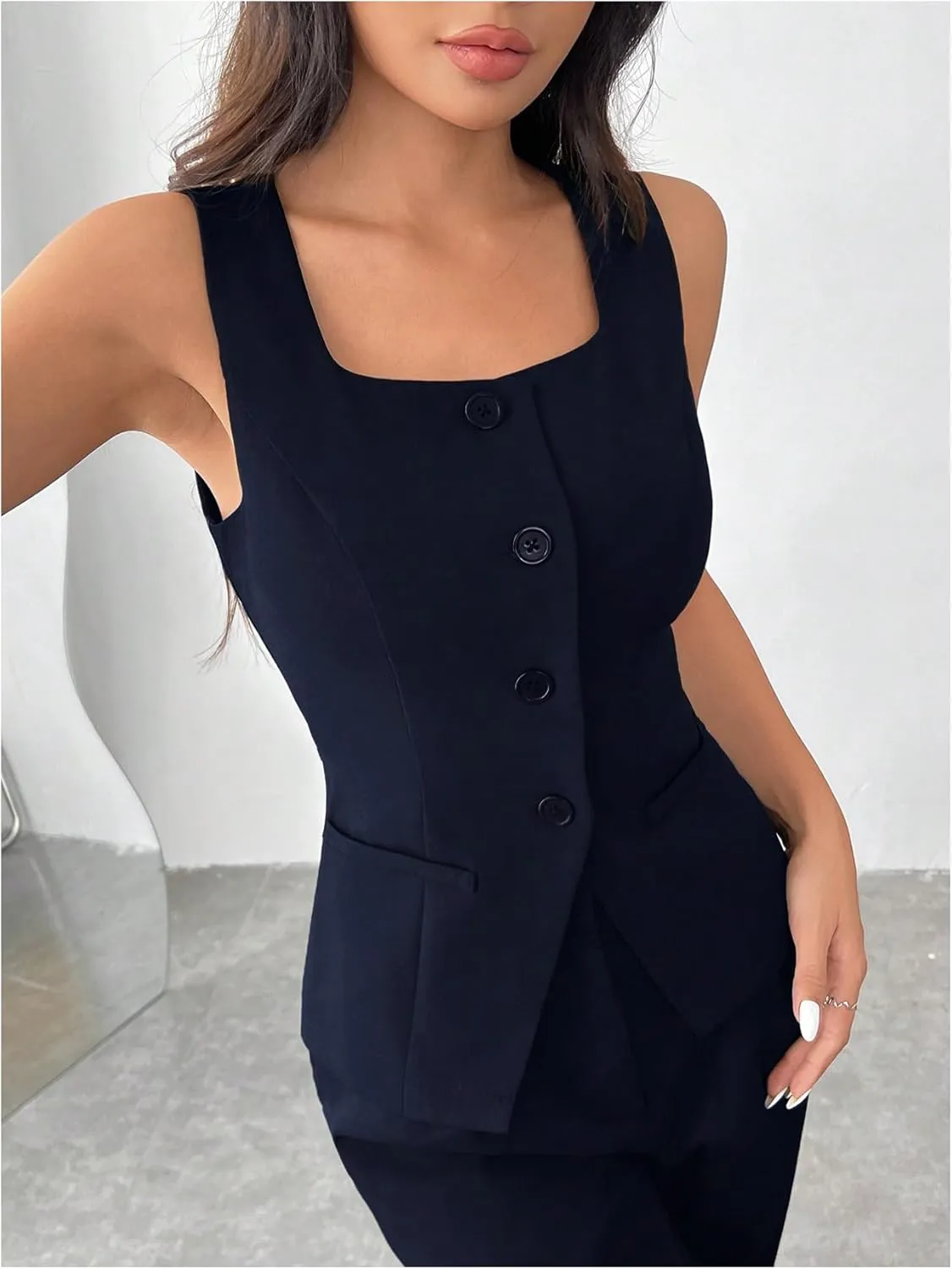 GORGLITTER Women's Sleeveless Blazer Vest Button Down Business Dressy Long Suit Vest