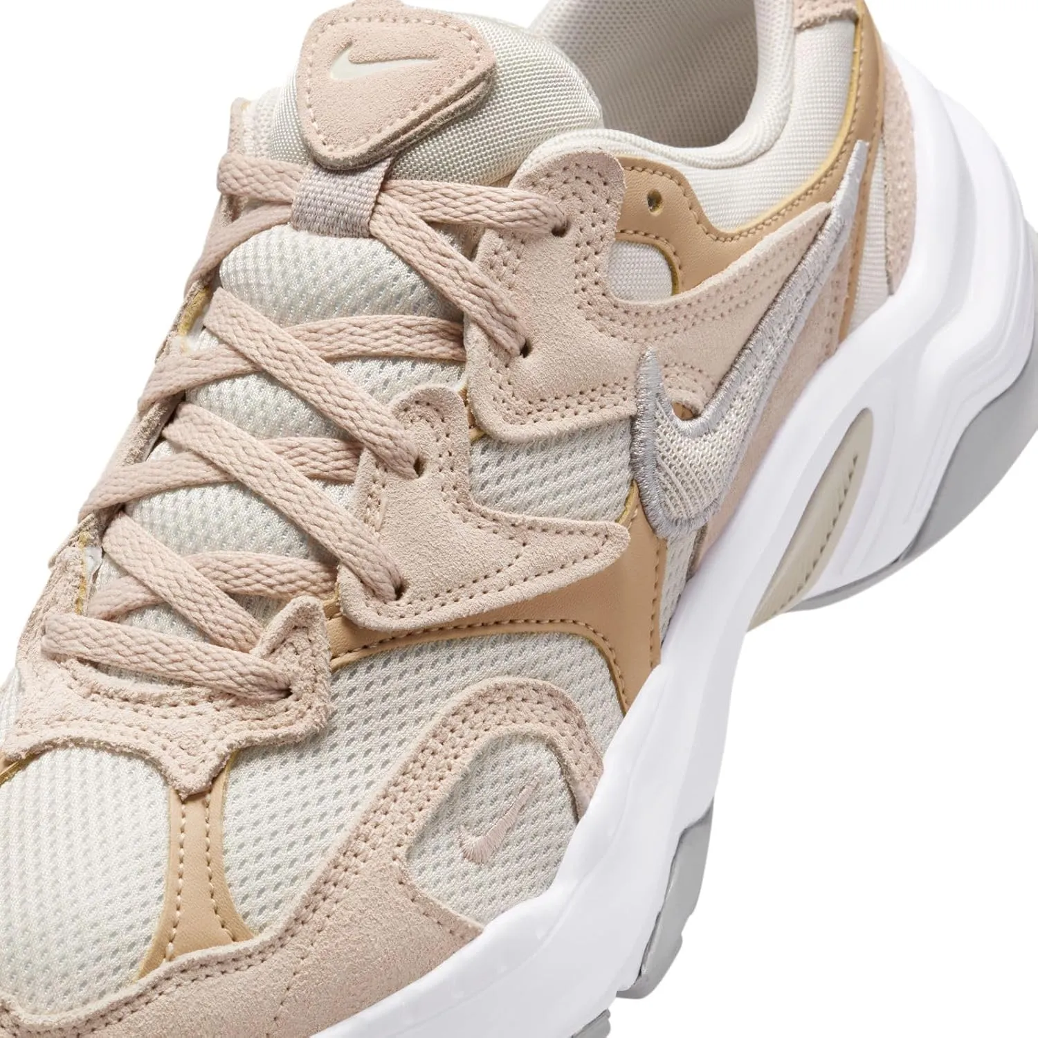 Nike Women's Sportswear Shoe