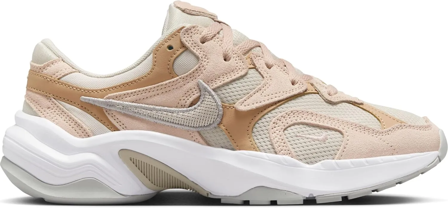 Nike Women's Sportswear Shoe