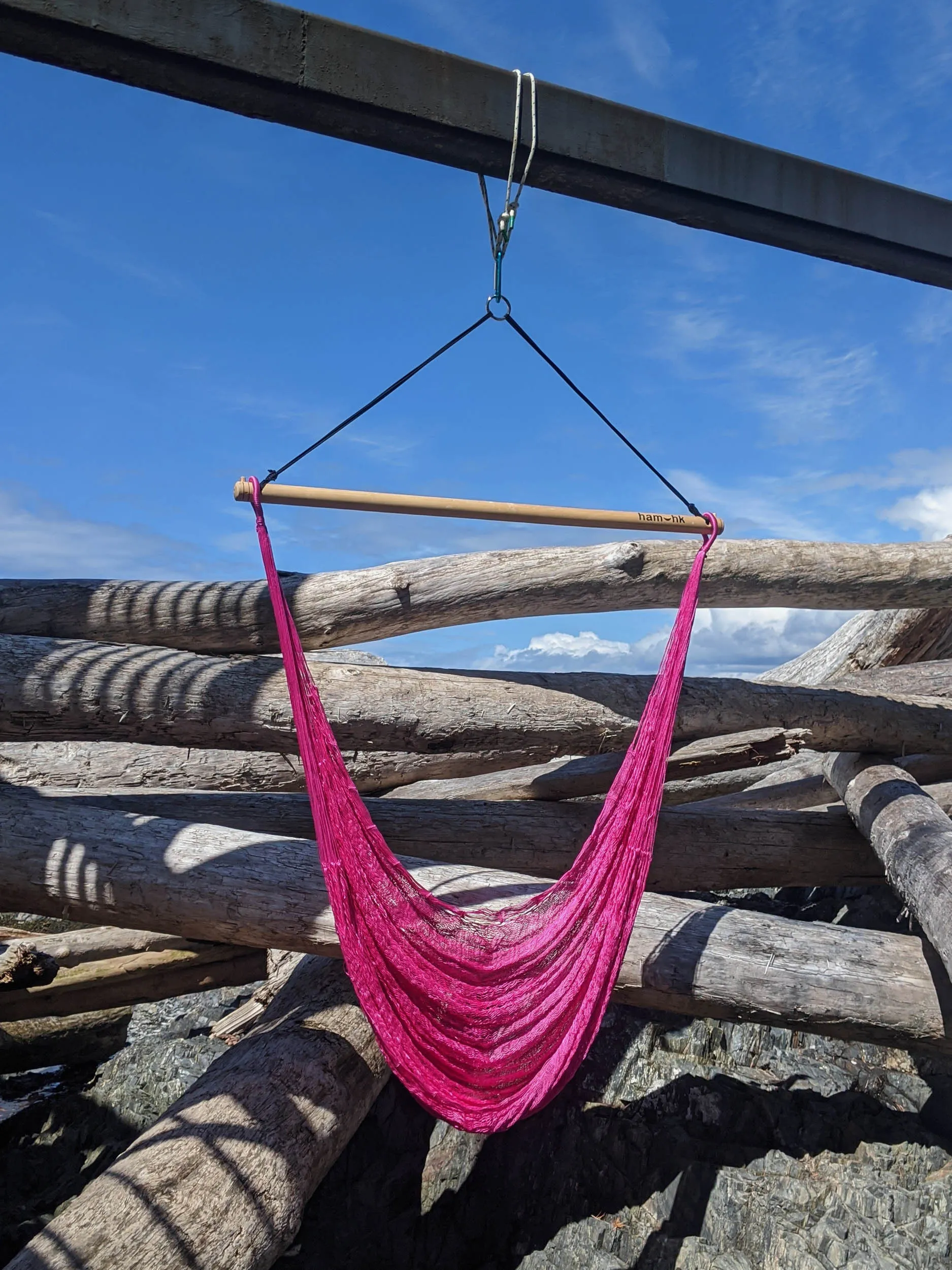 Thin Hangout Chair - Magenta